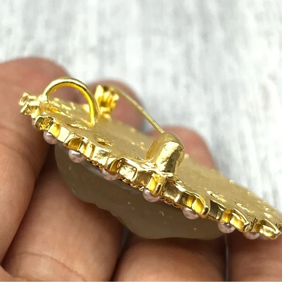 288. Vintage Celestial Luminous Iridescent Glass Face Faux Pearl Brooch Pendant - Picture 9 of 11